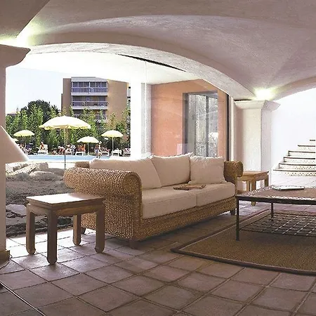 Lagrange Port-marine Appart hôtel