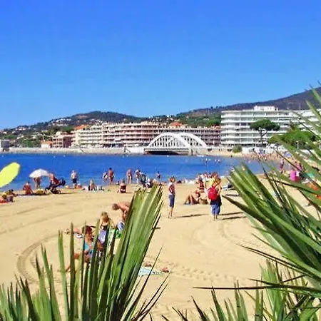 Lagrange Port-marine Appart hôtel Sainte-Maxime