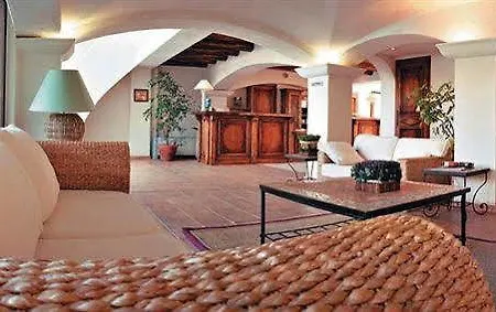 Lagrange Port-marine Appart hôtel