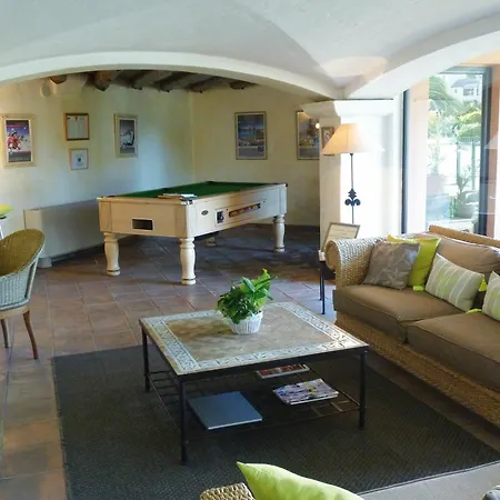 Lagrange Port-marine Appart hôtel